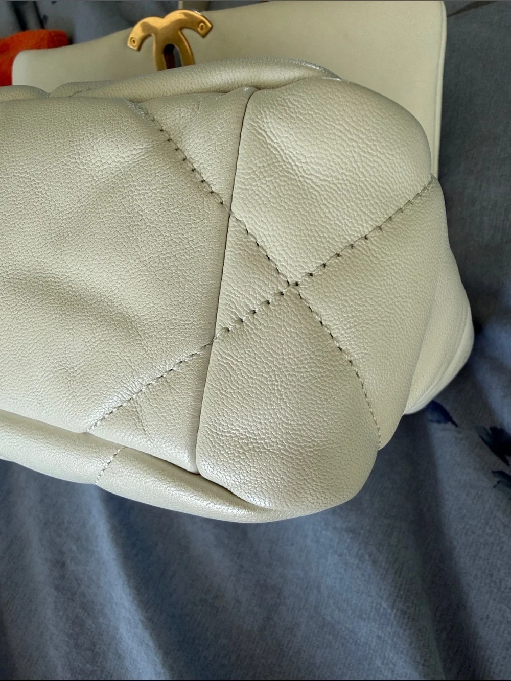 Chanel 19 White Quilted Shoulder Bag size medium with Gold & Silver Chain
